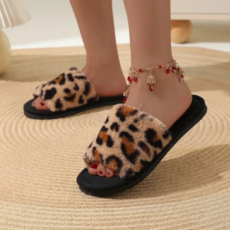 Pauline | Mules en fourrure douce - Casa Cavari