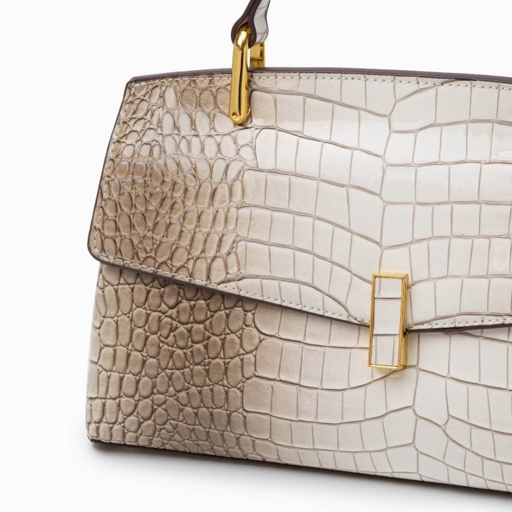 Adriana|Bolso estructurado con solapa - CasaCavari