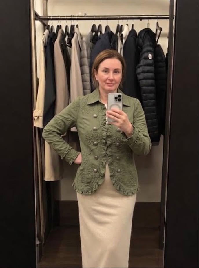 Monique F. - Assunta™ | Chaqueta bordada con volantes