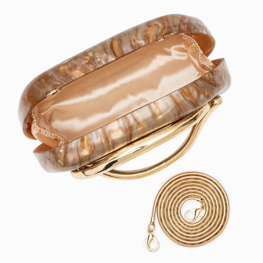 Elena|Bolso estructurado con detalle metálico - CasaCavari