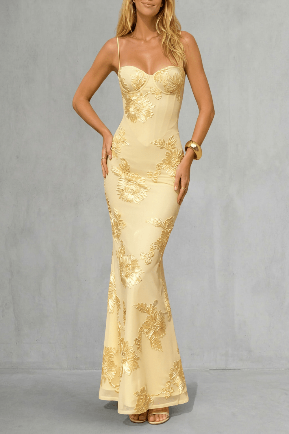 KAELA|VESTIDO ELEGANTE - CasaCavari
